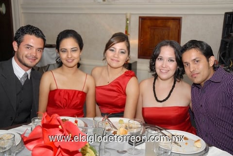 18112010 Fernando, Cristina Salazar, Abril Torres, Isabel Hernández y Édgar Rosales.