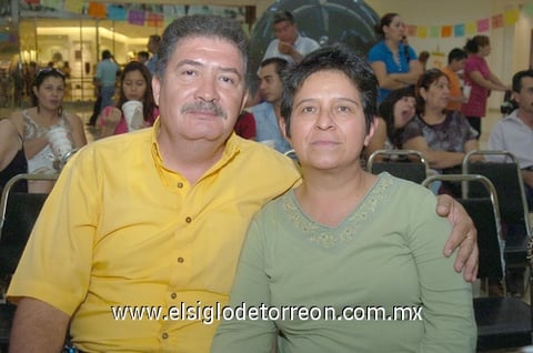18112010 Jorge Valenzuela y Dora Oseguera.