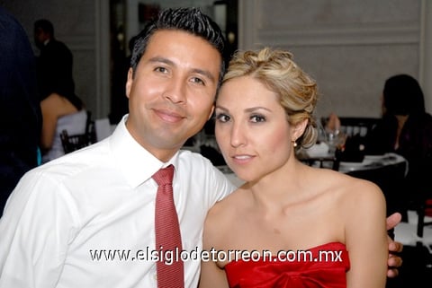 19112010 José de Jesús Rodríguez y Verónica Barbosa.