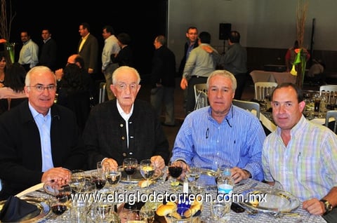 18112010 Julio, don Tomás, Jesús y Florencio.