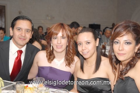 18112010 Pedro Vargas, Nelva Esparza, Claudia Pérez y Diana Díaz.