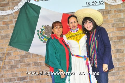 20112010 Rita Moreno, Judith Balboa y Lety Saracho.  EL SIGLO DE TORREÓN/ ÉRICK SOTOMAYOR