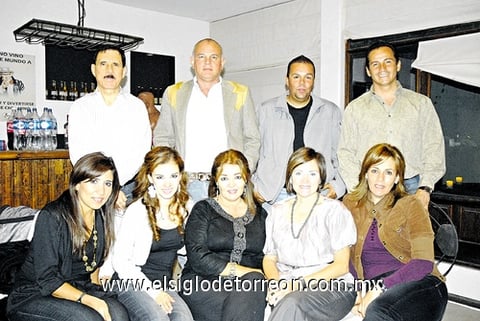 21112010 Ramón, Eduardo, Lalo, Fernando, Mónica, Renata, Mayela, Gaby y Marcela.
