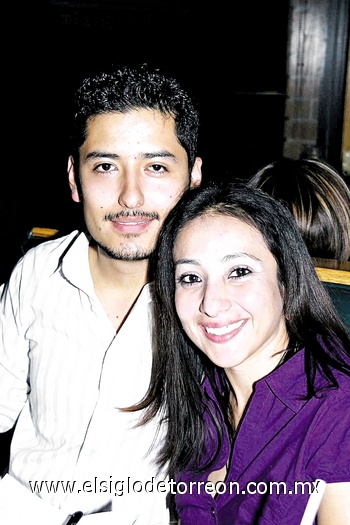 21112010 Israel Reyes y Yazmín Esquivel.