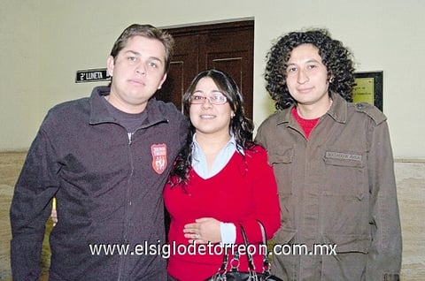 22112010 Reymed Mier, Catalina Pérez y Ricardo Ávila.