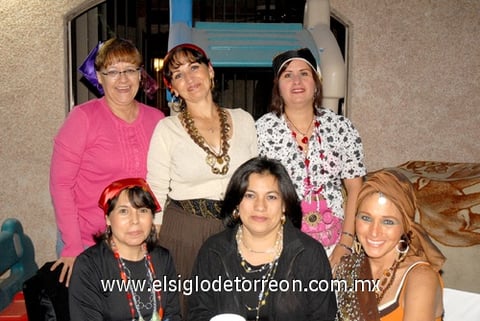 24112010 Mary Carmen, María Rosa, Maritsa, July, Cony y Genoveva.