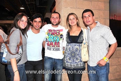 25112010 Barbie, Gurro, Bujis, Vania y Roberto.