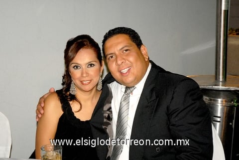 26112010 Sandra y Javier Guzmán.