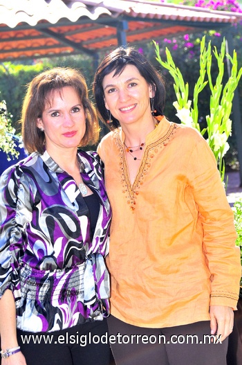 26112010 Mailen Rodríguez de Izaguirre y Genoveva Garza de Cruz.