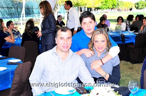 26112010 Gerardo Salmón, Marcia Lozano y Daniel Ramírez Lozano.