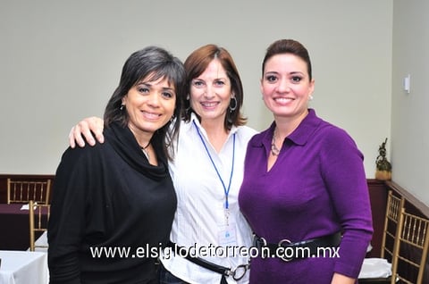 27112010 Marilú, Nonó y Claudia.