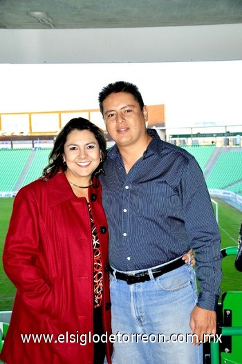 30112010 Paloma Sáenz y Omar Arreola.