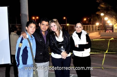 30112010 Raúl, Adán, Elizabeth y Rosalba.