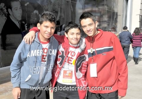 01122010 Omar Cortinas, Juan Antonio Ortiz y Salvador Castañeda.