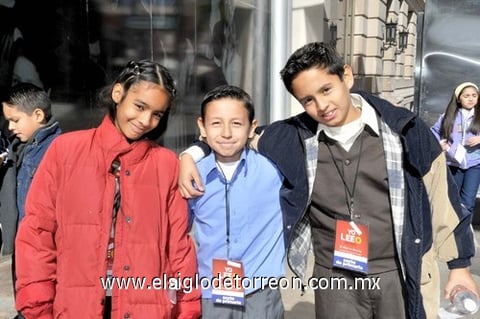 01122010 Katia Evangelina Rodríguez, Eliud Cavanzón y Luis Enrique Arellano.