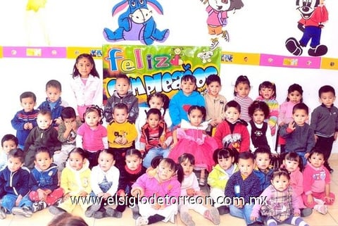 01122010 Ximena Hernández festejó sus dos añitos de vida con una divertida fiesta que le organizaron sus papás Roberto Hernández y Ángeles Morillón Lara.