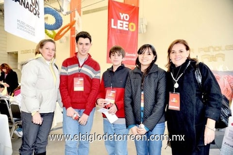01122010 Angélica Villa, Juan Gus León, Fernando Mendivil, Paulina Rivera y María Gloria de la Rosa.