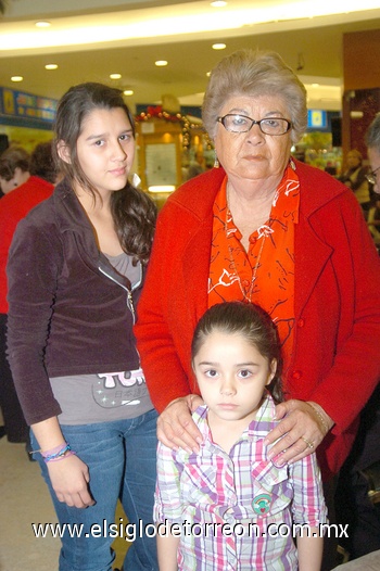 03122010 Ninfa Villarreal, Karla y Jimena.