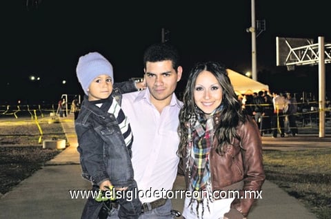 03122010 Paquito Arroyo, Eugenio Sandoval y Claudia Olvera.