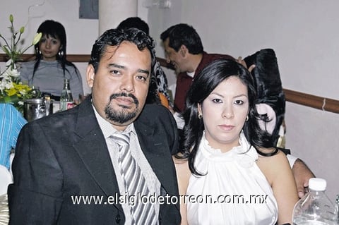 05122010 Invitados. Héctor Hernández y Mayela Gutiérrez de Hernández.