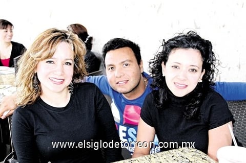 06122010 Gaby, Alberto y Verónica.