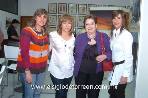 Marcela, Gabriela, Ana María y Ana Isabel.