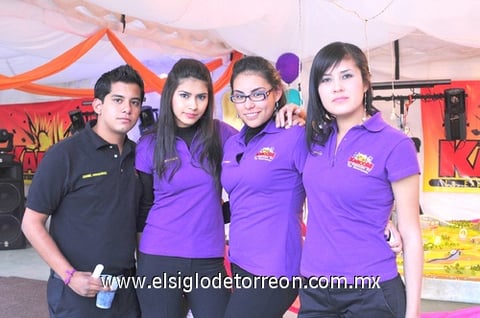 07122010 Daniel Hernández, Valeria Rodríguez, Silvia Campos y Katia Núñez.