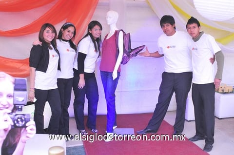 07122010 Lydia Jardón, Ana Victoria Catalán, Edith de Lira, Iván Arguijo y Juan Carlos Licerio.