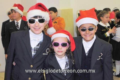 07122010 María, Jazmín y Dana Paola.