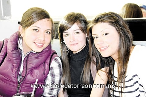 08122010 Mariana Martínez, Angélica Busquets y Cristina Ríos.