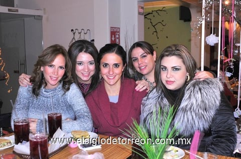 10122010 Carla de Niño, Sonia Sanz, Lety de Mery, Daniela de Figueroa y Vanessa del Río.