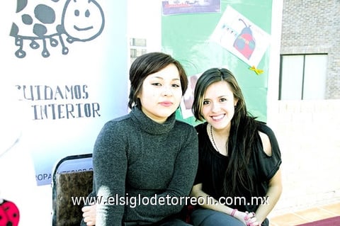 12122010 Ana Isabel y Nube Estrada.