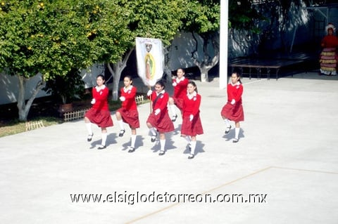 12122010 Escolta con el estandarte de la Virgen de Nuestra Señora de Guadalupe.