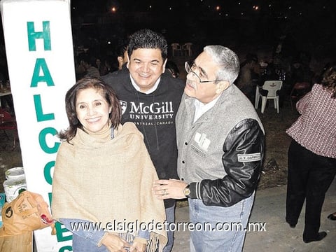 12122010 Los maestros se divierten.