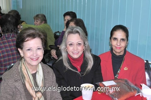 11122010 Amelia, Laurita y Estelita.