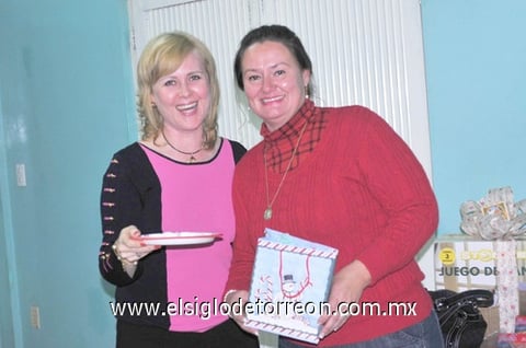 11122010 Naima y Lety.