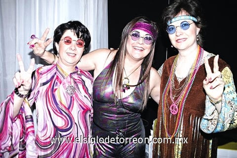 12122010 Lorena, Olga y Estela.