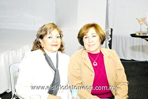 12122010 Paty Rojas de González y Pera de Muñoz.