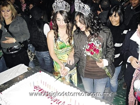 12122010 Wendy, Diana y Carlos.