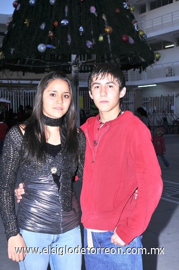 19122010 Angélica Mejía y Beto Hernández.