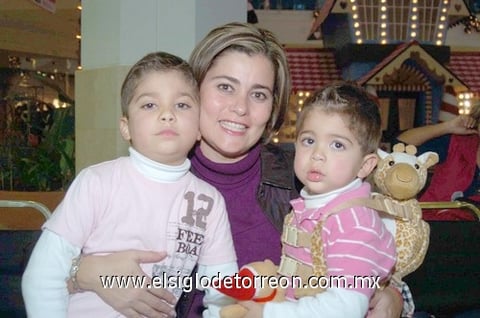 19122010 Marcelo, Marcela y Santiago.