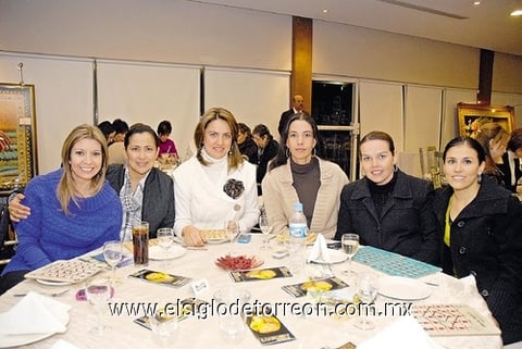 19122010 Sandra, Teraly, Rosy, Amanda, Edith y Vero.