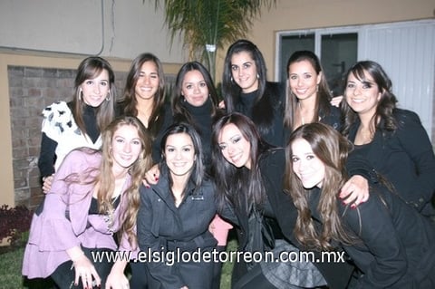 Katy, Ana Isabel, Éricka, Adriana, Ana Luisa, Ana Laura, Aída, Sandra, Cecy e Ilse.