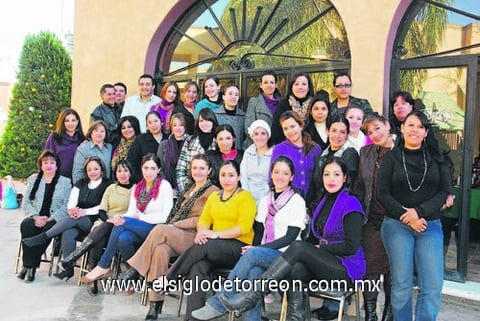 Asistentes a la posada.