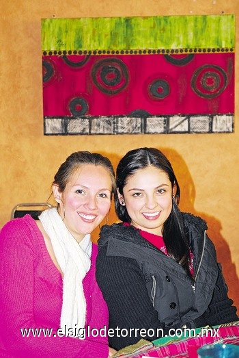 Cristina Velázquez y Gaby Pérez.