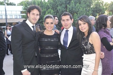 21122010 Hernán Montaño, Natalia Hernández, Luis Fernando Montaño y Valeria Gutiérrez.
