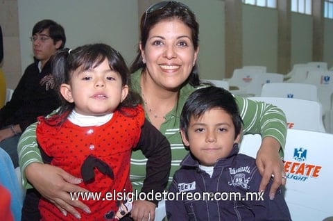 20122010  Galicia, Cristina y Gaby Garay.