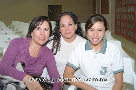 20122010 Durán, Jenny y Cristy García.