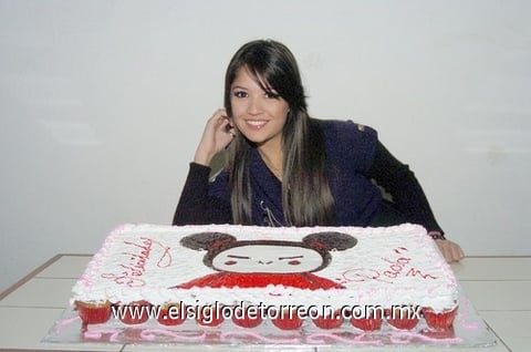 21122010 Paola Alonso Ramírez celebró su cumpleaños con una agradable fiesta en la que compartió con los invitados un delicioso pastel de 'Pucca'.
