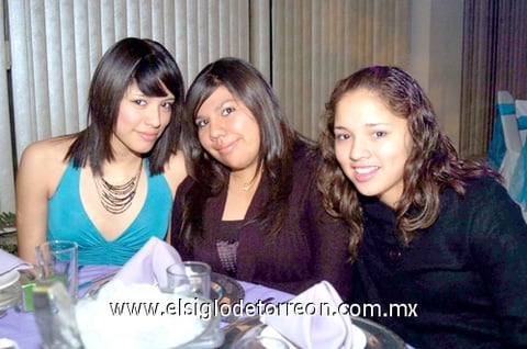 23122010 Andrea, Alejandra y Esli.